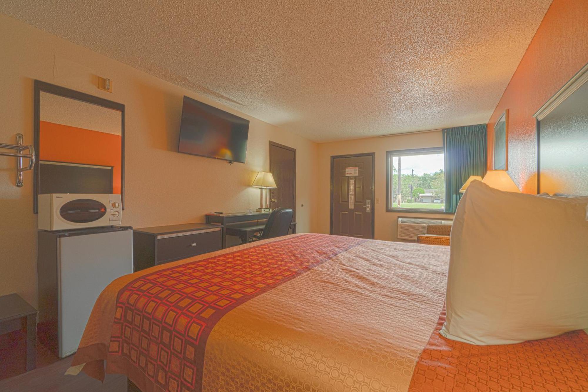 Regency Inn & Suites By Oyo Bay City Tx Kültér fotó
