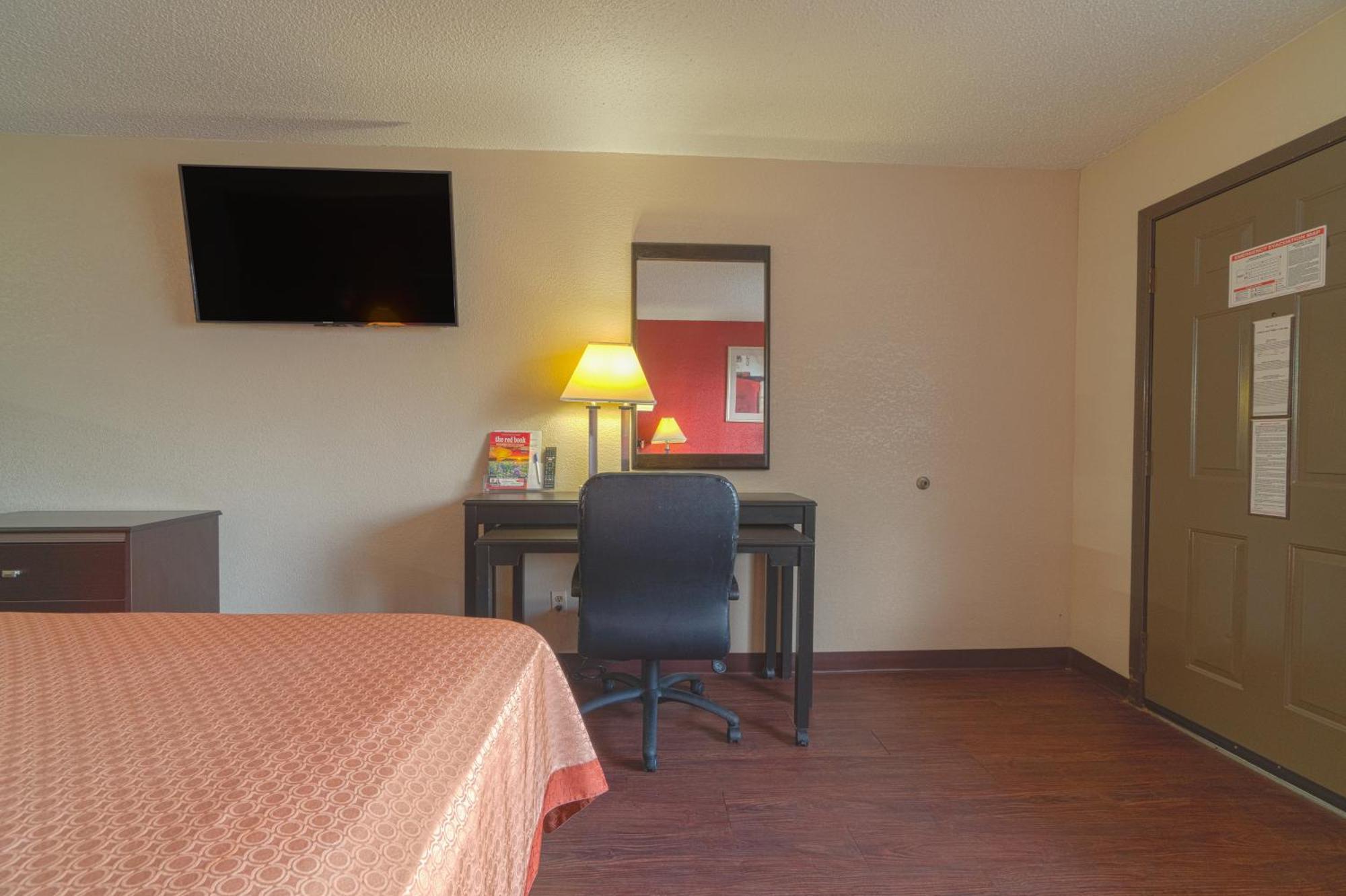 Regency Inn & Suites By Oyo Bay City Tx Kültér fotó