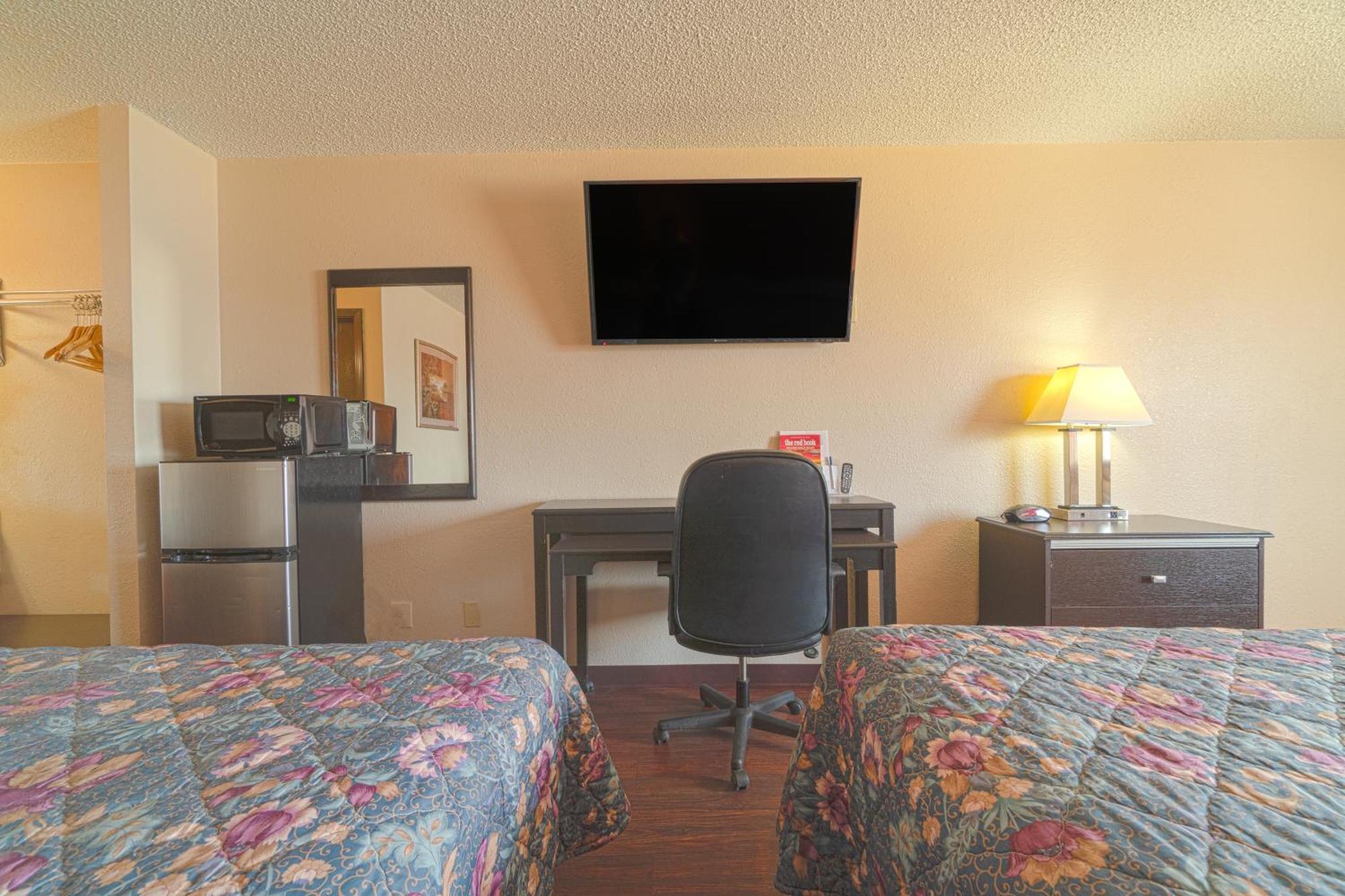 Regency Inn & Suites By Oyo Bay City Tx Kültér fotó