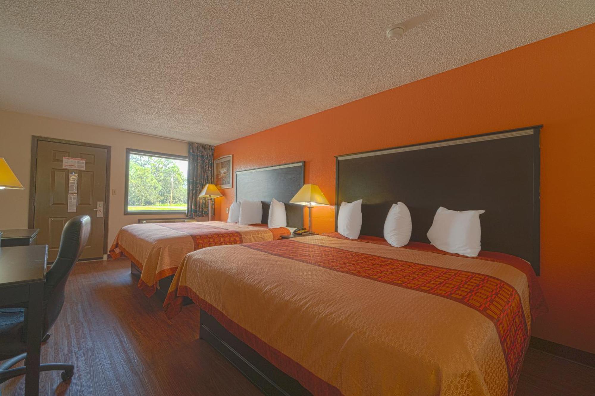 Regency Inn & Suites By Oyo Bay City Tx Kültér fotó