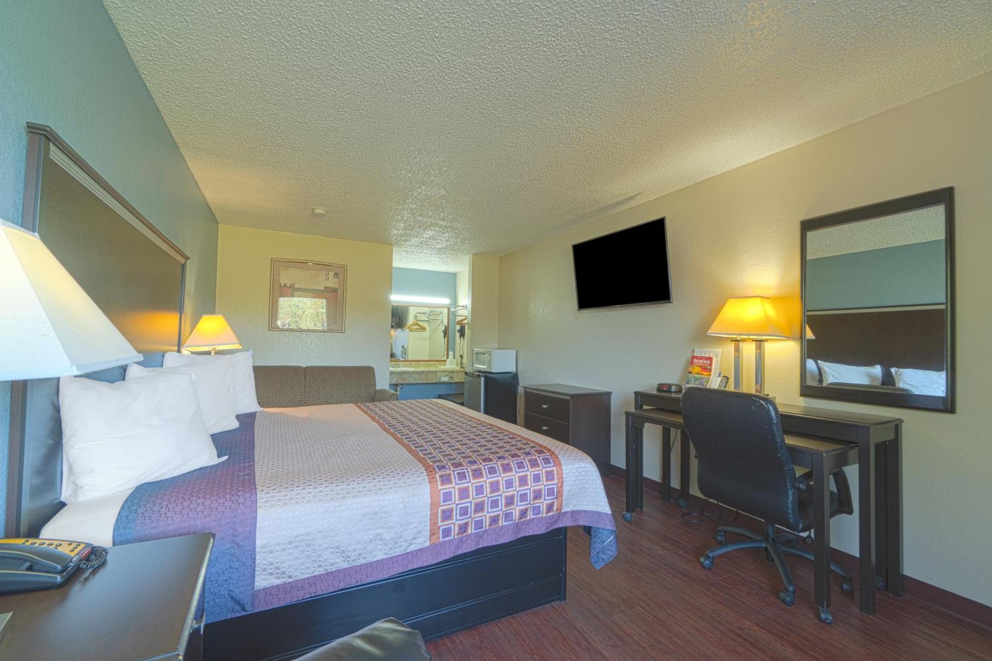 Regency Inn & Suites By Oyo Bay City Tx Kültér fotó
